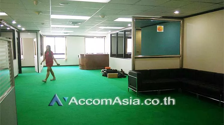  1  Office Space For Rent in Phaholyothin ,Bangkok MRT Chatuchak Park at Elephant Building AA14229